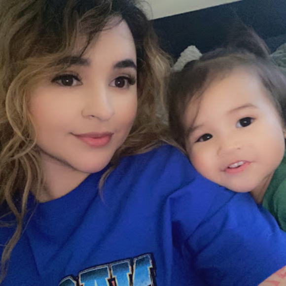 Meet your Posher, Jessica - Picture 1 of 1